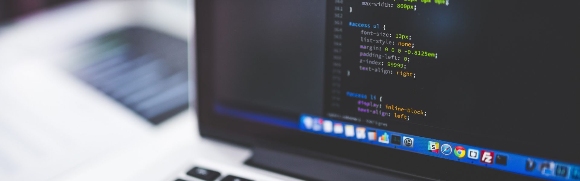 pexels-coding-1853305